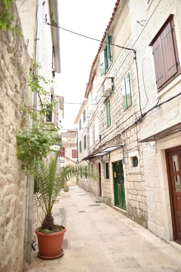 Luka'S Amber Rooms In The Center Of Trogir Kültér fotó